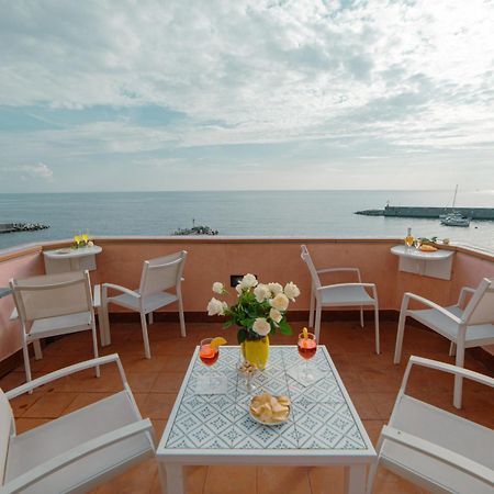 Dimore De Luca- Sea View Amalfi Buitenkant foto